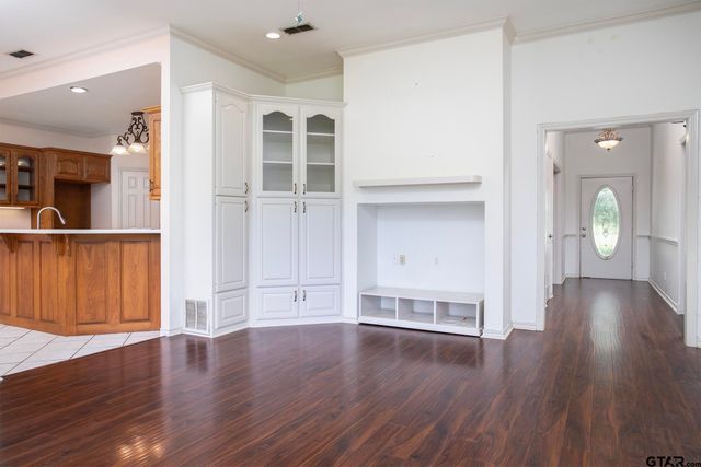 1871 HAGAN RD., Whitehouse, TX 75791