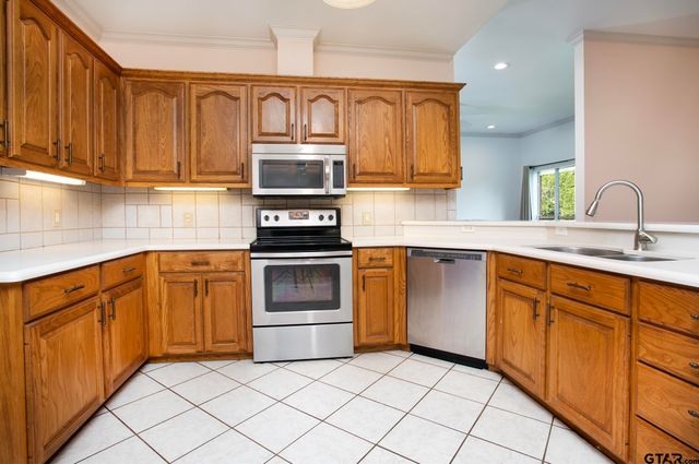1871 HAGAN RD., Whitehouse, TX 75791
