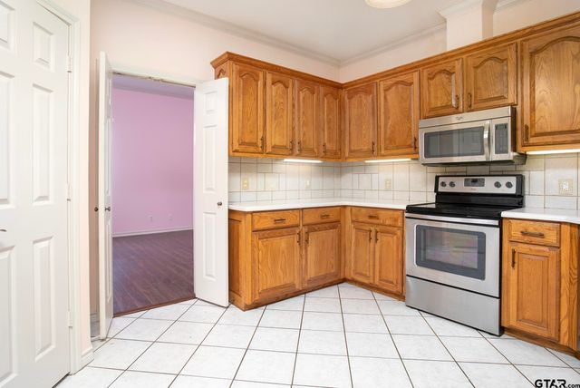 1871 HAGAN RD., Whitehouse, TX 75791