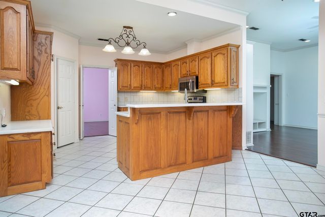 1871 HAGAN RD., Whitehouse, TX 75791