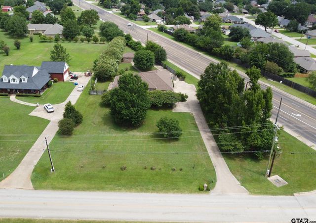 1871 HAGAN RD., Whitehouse, TX 75791
