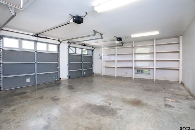 1871 HAGAN RD., Whitehouse, TX 75791