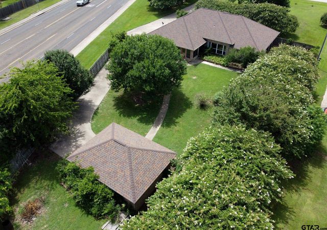 1871 HAGAN RD., Whitehouse, TX 75791