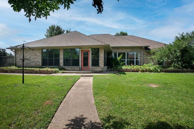 1871 HAGAN RD., Whitehouse, TX 75791