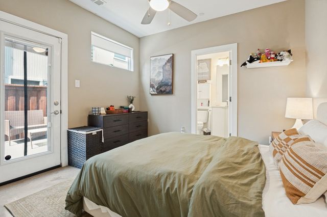2314 N Carroll Avenue 101, Dallas, TX 75204