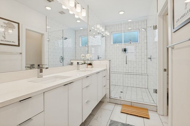 2314 N Carroll Avenue 101, Dallas, TX 75204