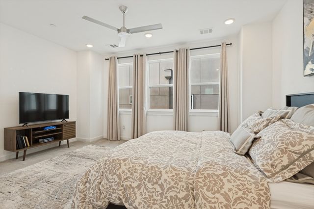 2314 N Carroll Avenue 101, Dallas, TX 75204