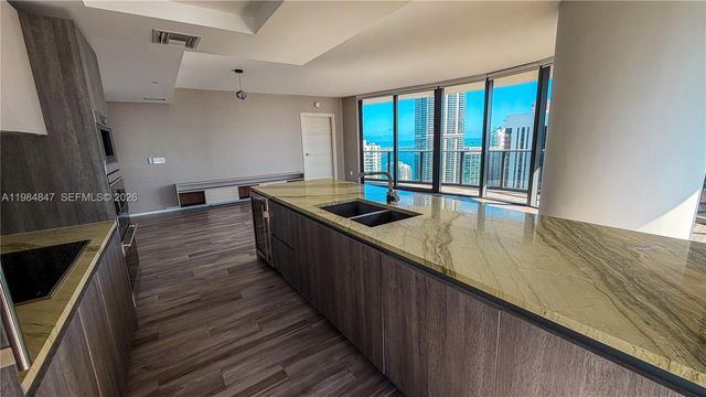 801 S Miami Ave 4501, Miami, FL 33130