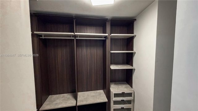 801 S Miami Ave 4501, Miami, FL 33130