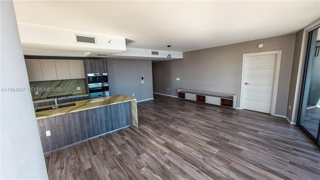 801 S Miami Ave 4501, Miami, FL 33130