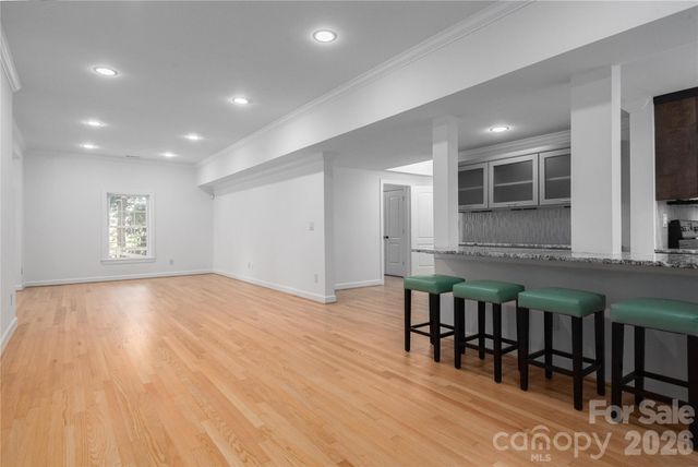 939 Linda Lane, Charlotte, NC 28211