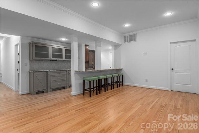 939 Linda Lane, Charlotte, NC 28211