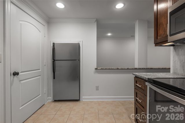 939 Linda Lane, Charlotte, NC 28211