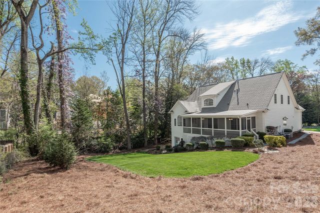 939 Linda Lane, Charlotte, NC 28211