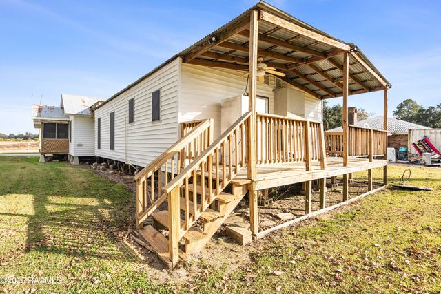 1081 Claston Simon Road, Breaux Bridge, LA 70517