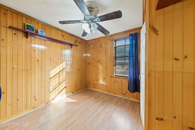 1081 Claston Simon Road, Breaux Bridge, LA 70517