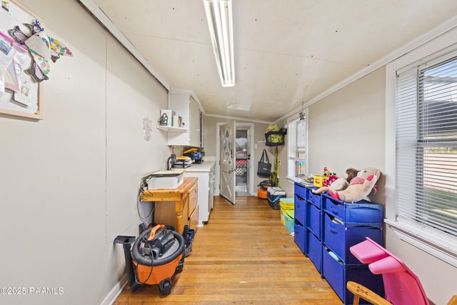 1081 Claston Simon Road, Breaux Bridge, LA 70517