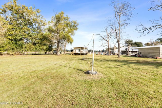 1081 Claston Simon Road, Breaux Bridge, LA 70517