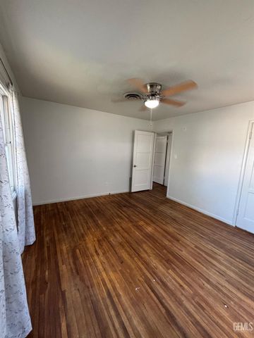 317 E Western Drive, Bakersfield, CA 93309