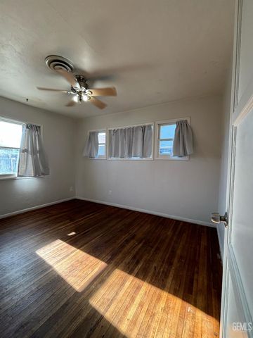 317 E Western Drive, Bakersfield, CA 93309