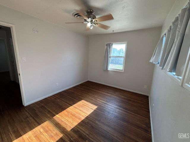 317 E Western Drive, Bakersfield, CA 93309