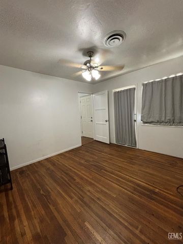 317 E Western Drive, Bakersfield, CA 93309