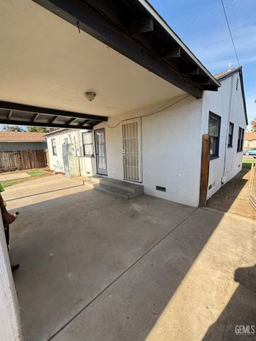 317 E Western Drive, Bakersfield, CA 93309