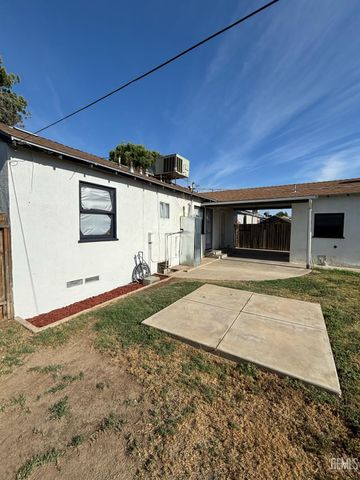 317 E Western Drive, Bakersfield, CA 93309
