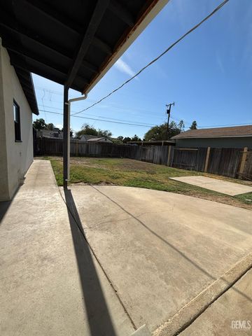317 E Western Drive, Bakersfield, CA 93309