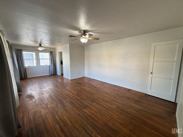 317 E Western Drive, Bakersfield, CA 93309