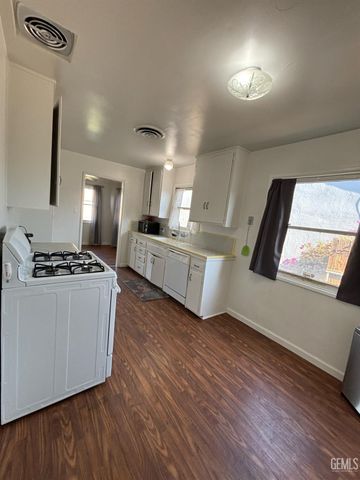 317 E Western Drive, Bakersfield, CA 93309