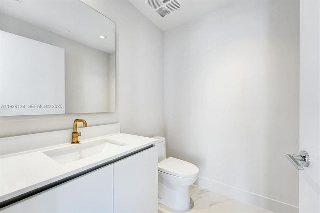 700 NE 24th Street 2901, Miami, FL 33137