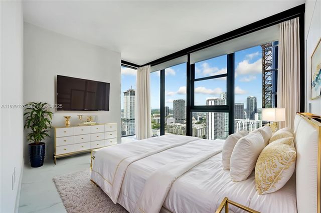 700 NE 24th Street 2901, Miami, FL 33137