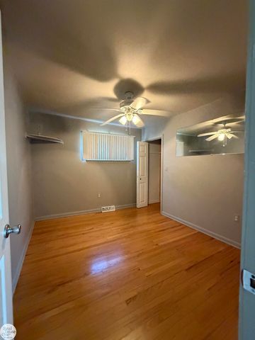 147 Robertson Street, Marine City, MI 48039