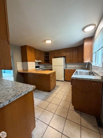 147 Robertson Street, Marine City, MI 48039