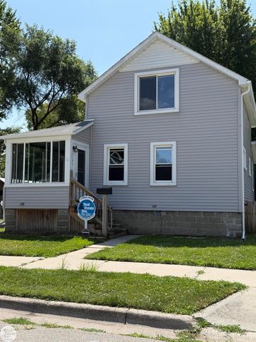 147 Robertson Street, Marine City, MI 48039