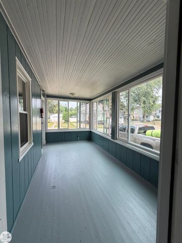 147 Robertson Street, Marine City, MI 48039