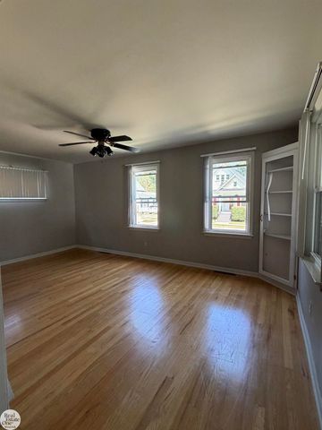 147 Robertson Street, Marine City, MI 48039
