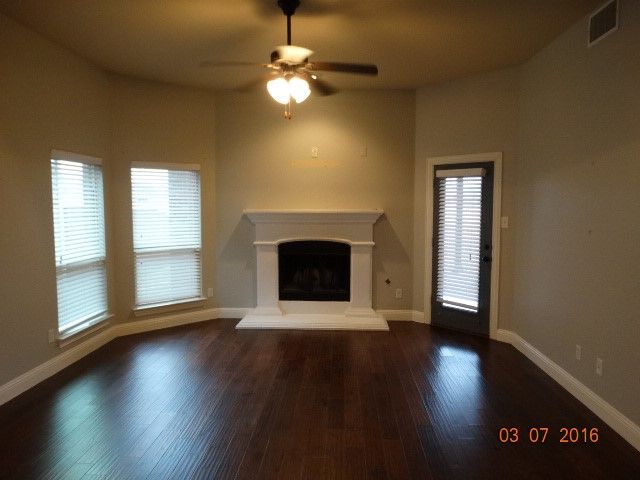 924 Eagle Creek Trail, Mckinney, TX 75072