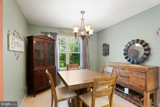 111 COMMONWEALTH DR, Newtown, PA 18940