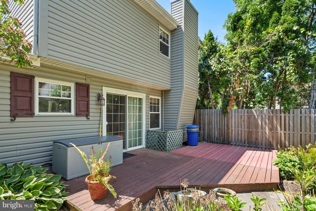 111 COMMONWEALTH DR, Newtown, PA 18940
