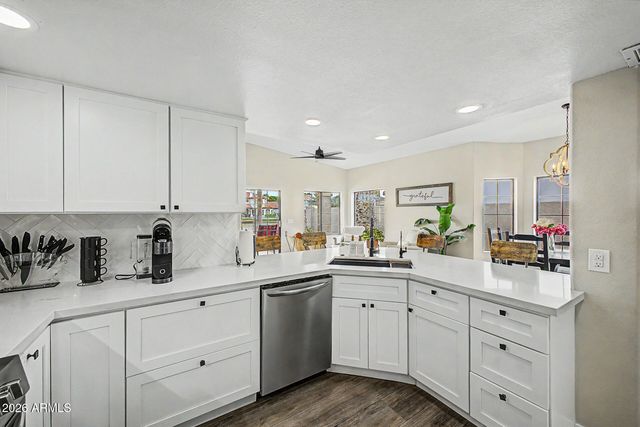 2111 E GONDOLA Lane, Gilbert, AZ 85234