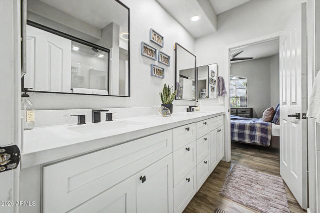 2111 E GONDOLA Lane, Gilbert, AZ 85234