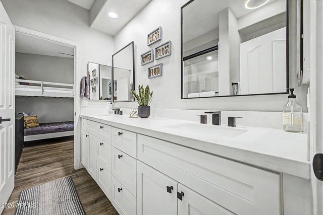 2111 E GONDOLA Lane, Gilbert, AZ 85234