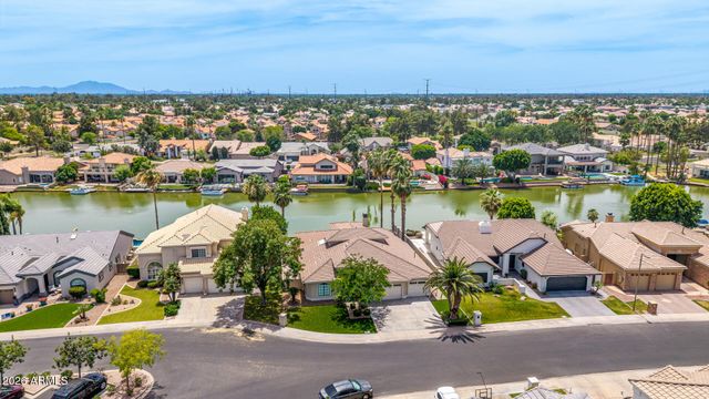 2111 E GONDOLA Lane, Gilbert, AZ 85234