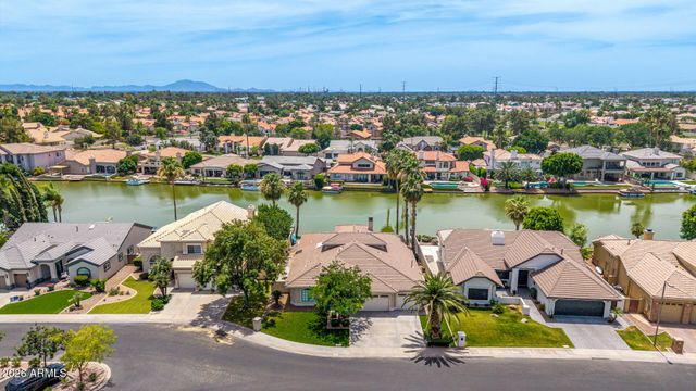 2111 E GONDOLA Lane, Gilbert, AZ 85234