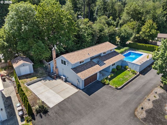 2360 GLENMORRIE Dr, Lake Oswego, OR 97034