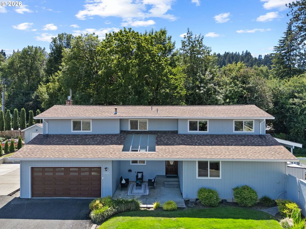2360 GLENMORRIE Dr, Lake Oswego, OR 97034