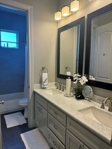 38 Jarvis Row Circle, The Woodlands, TX 77380