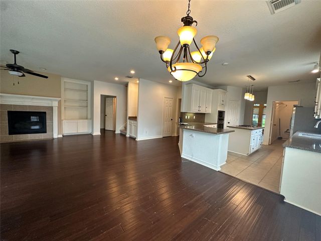 3206 Oakland Drive, Sugar Land, TX 77479